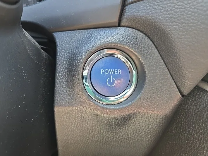 2021 Toyota RAV4 - view 21