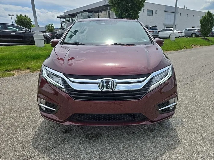 2018 Honda Odyssey - view 12