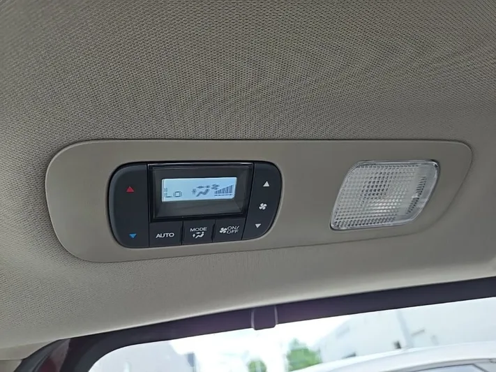 2018 Honda Odyssey - view 32