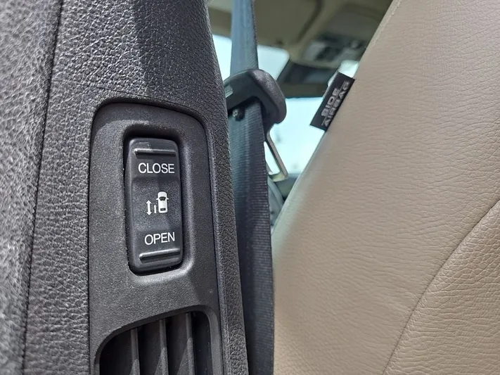 2018 Honda Odyssey - view 38
