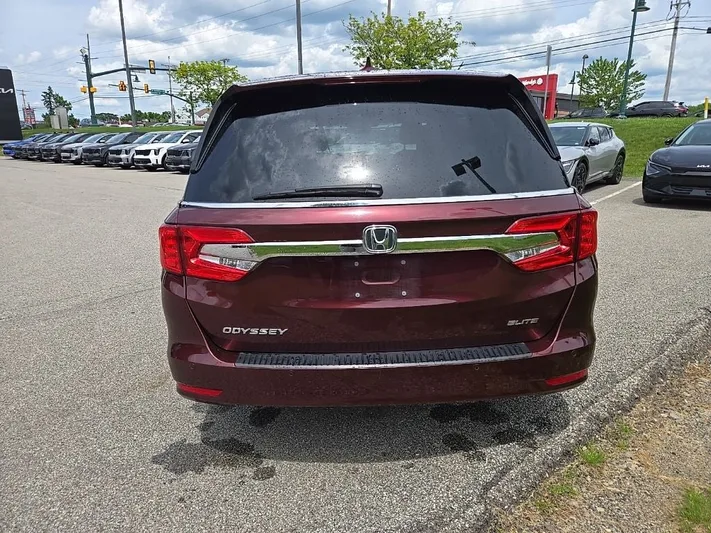 2018 Honda Odyssey - view 4