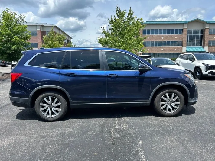 2020 Honda Pilot - view 5