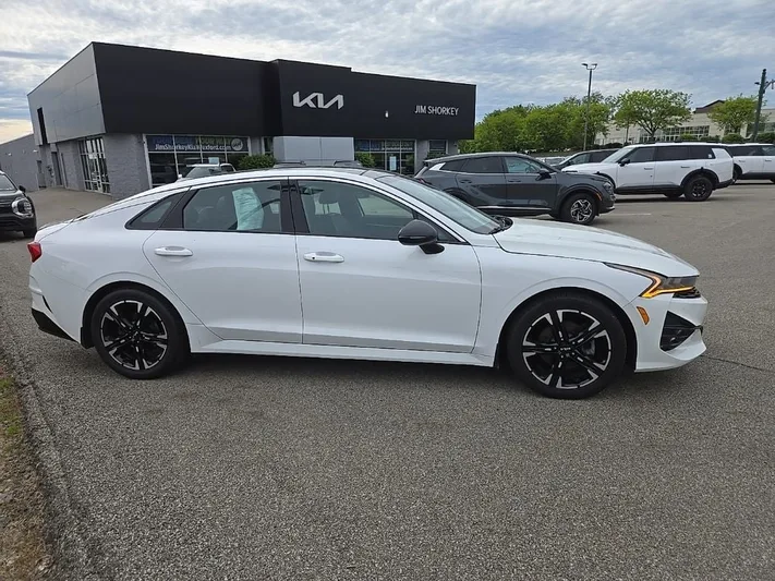 2023 Kia K5 - view 2