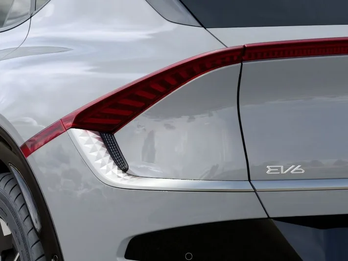 2025 Kia EV6 - view 11