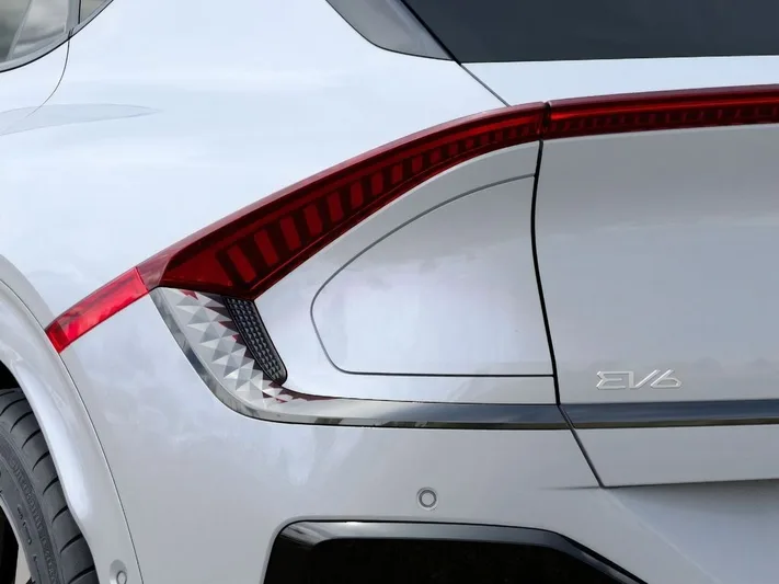 2026 Kia EV6 - view 11