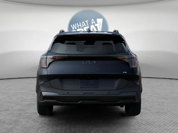 2026 Kia Sportage - view 13