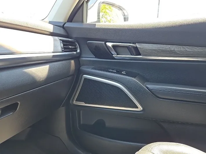 2021 Kia Telluride - view 22