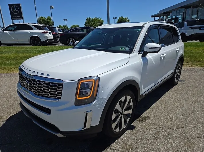 2021 Kia Telluride - view 9