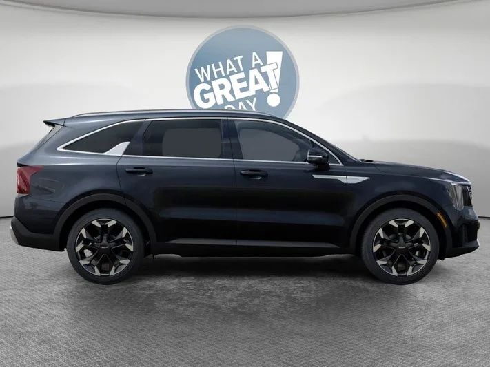 2026 Kia Sorento - view 7