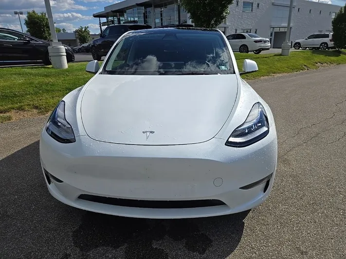 2023 Tesla Model - view 12