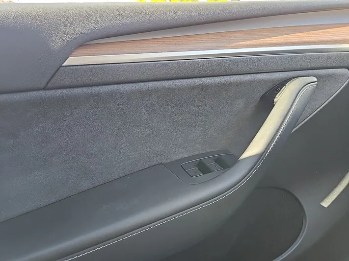 2023 Tesla Model - view 22