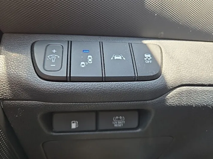 2022 Hyundai Ioniq - view 19