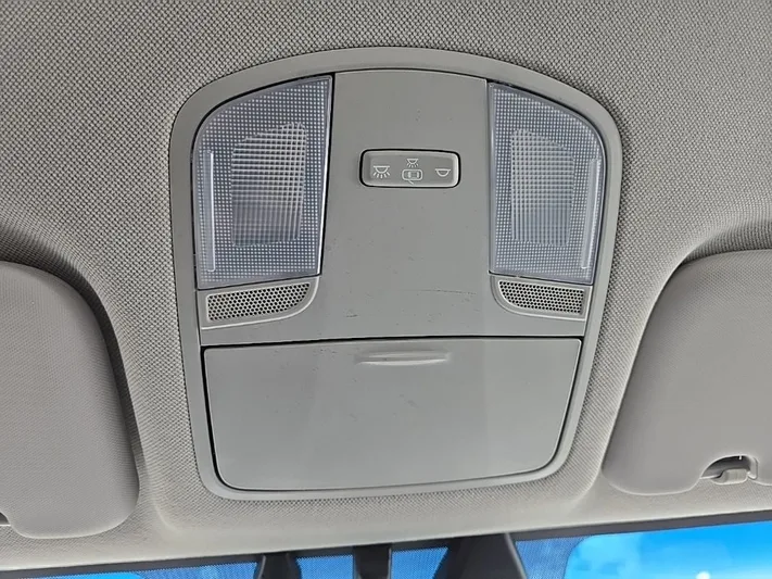 2022 Hyundai Ioniq - view 21