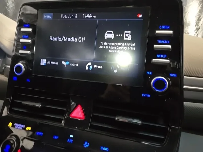 2022 Hyundai Ioniq - view 24