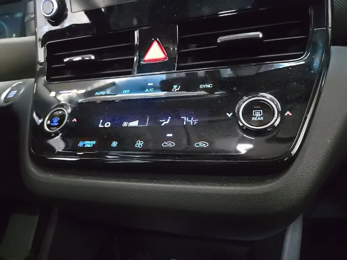 2022 Hyundai Ioniq - view 25