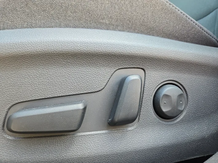 2022 Hyundai Ioniq - view 33