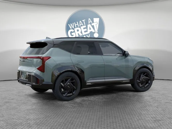 2027 Kia Seltos - view 6
