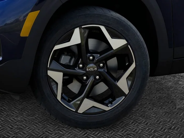 2026 Kia Seltos - view 9
