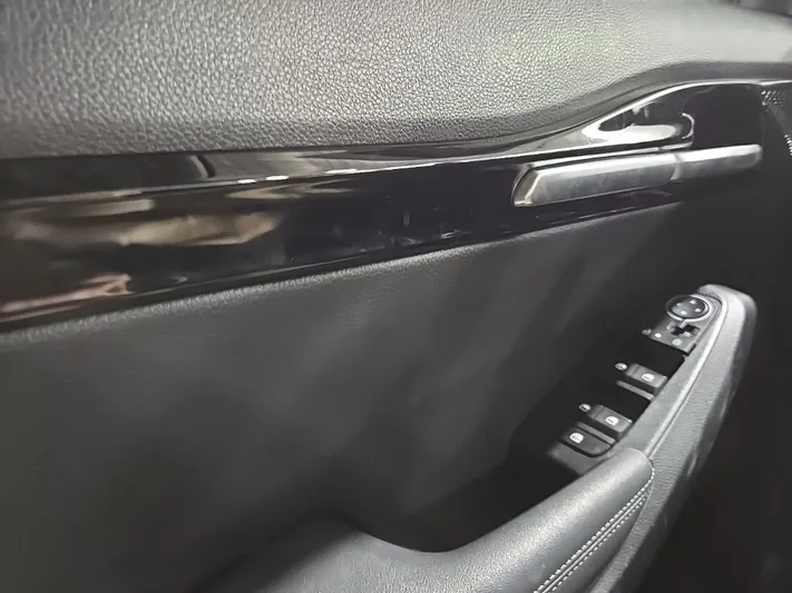 2025 Kia Seltos - view 22
