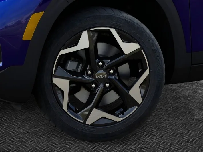 2026 Kia Seltos - view 9