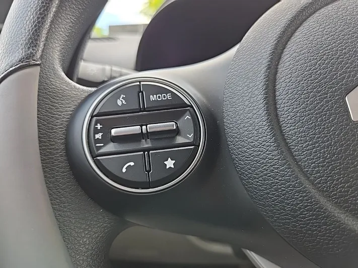 2025 Kia Soul - view 10