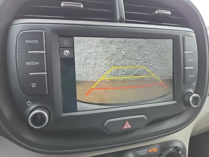2025 Kia Soul - view 17