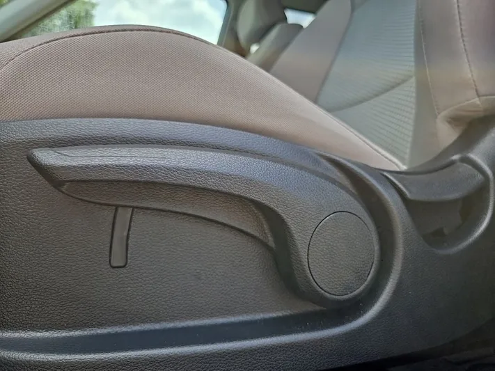 2025 Kia Soul - view 25