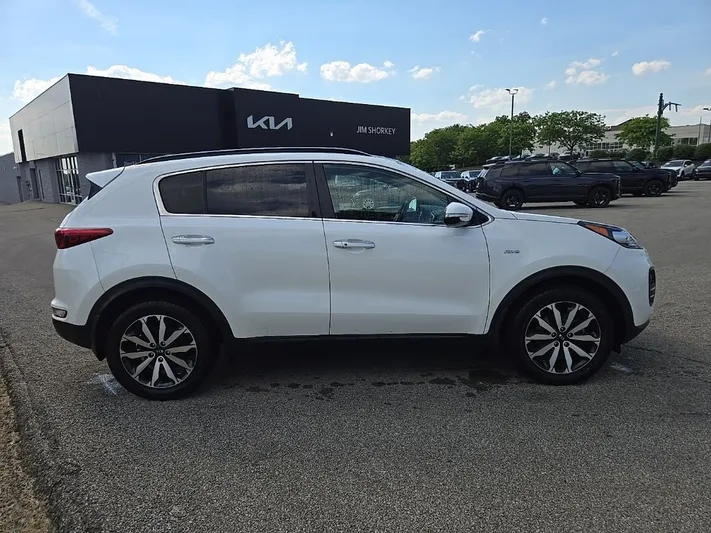 2019 Kia Sportage - view 2