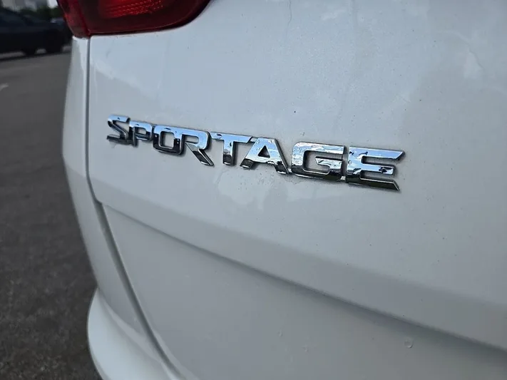 2019 Kia Sportage - view 5