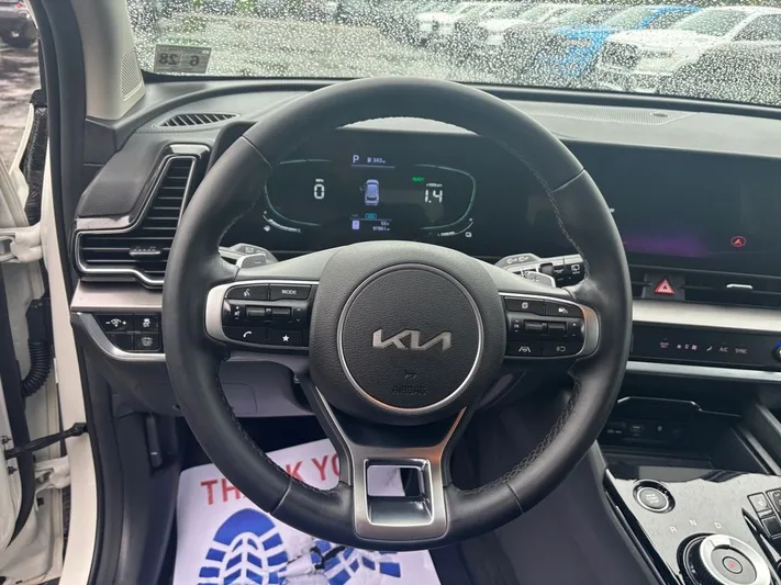 2023 Kia Sportage - view 15