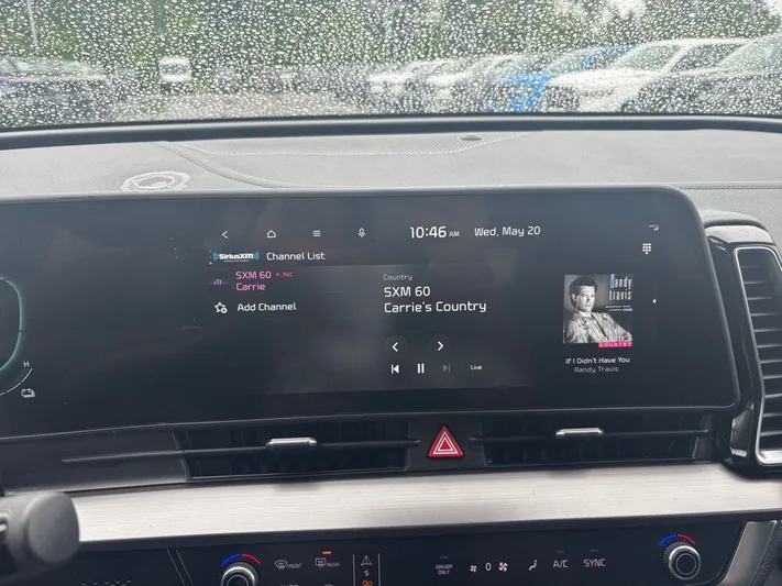2023 Kia Sportage - view 17