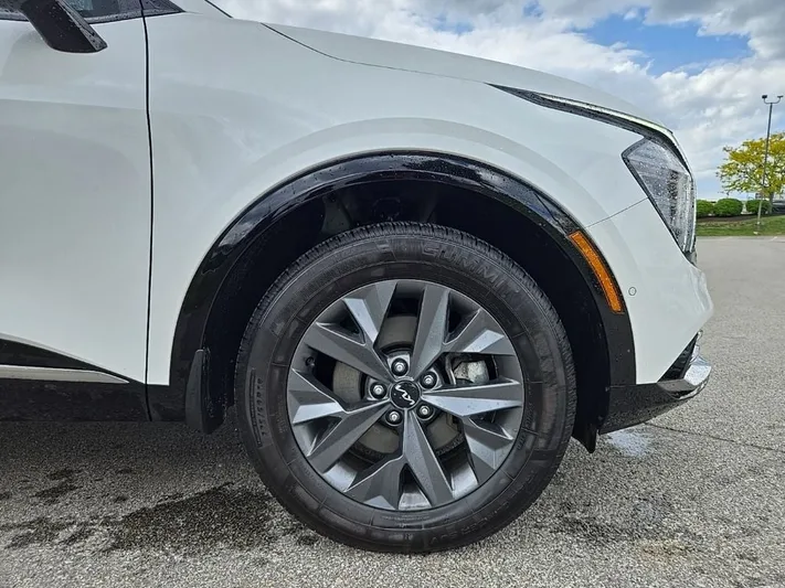 2023 Kia Sportage - view 11