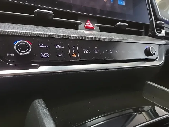 2023 Kia Sportage - view 22