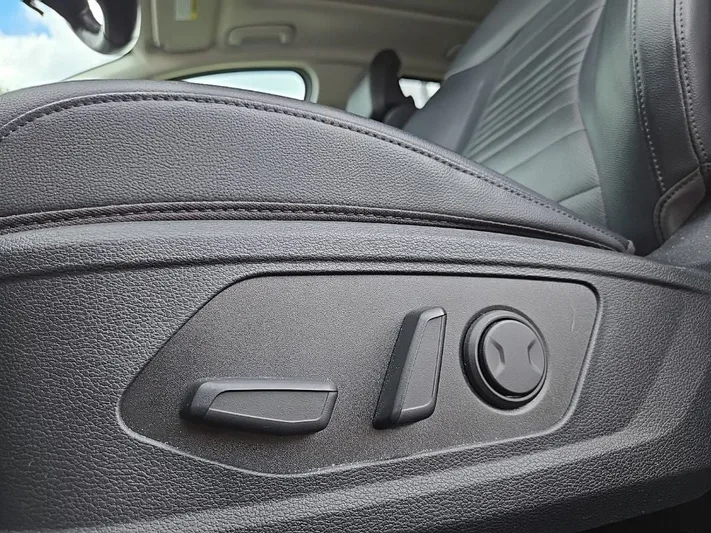 2023 Kia Sportage - view 32