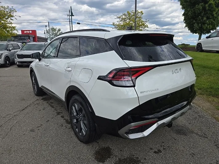 2023 Kia Sportage - view 6