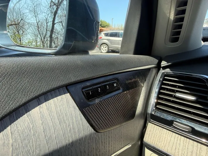 2025 Volvo XC90 - view 27