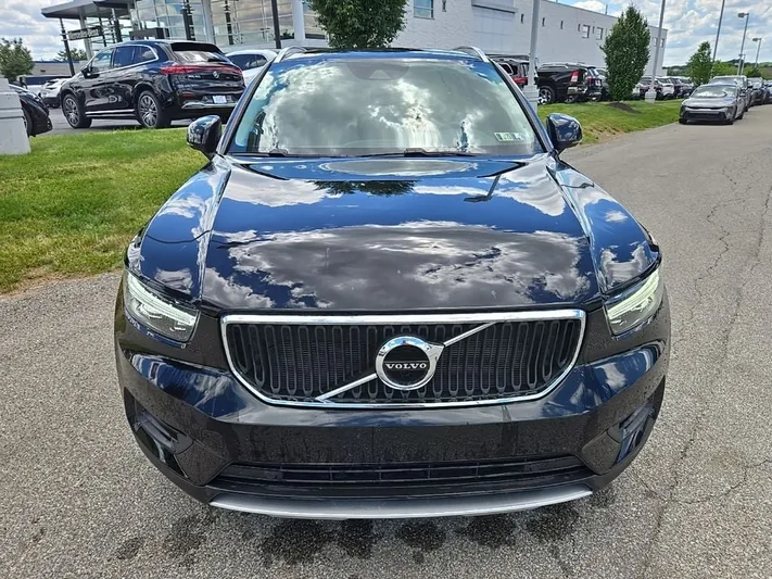 2020 Volvo XC40 - view 11