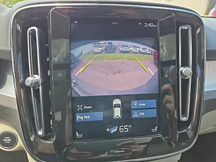 2020 Volvo XC40 - view 28