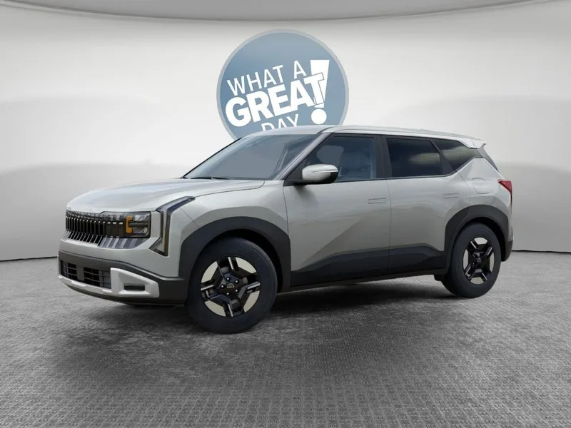 2027 Kia Seltos LX, photo 3