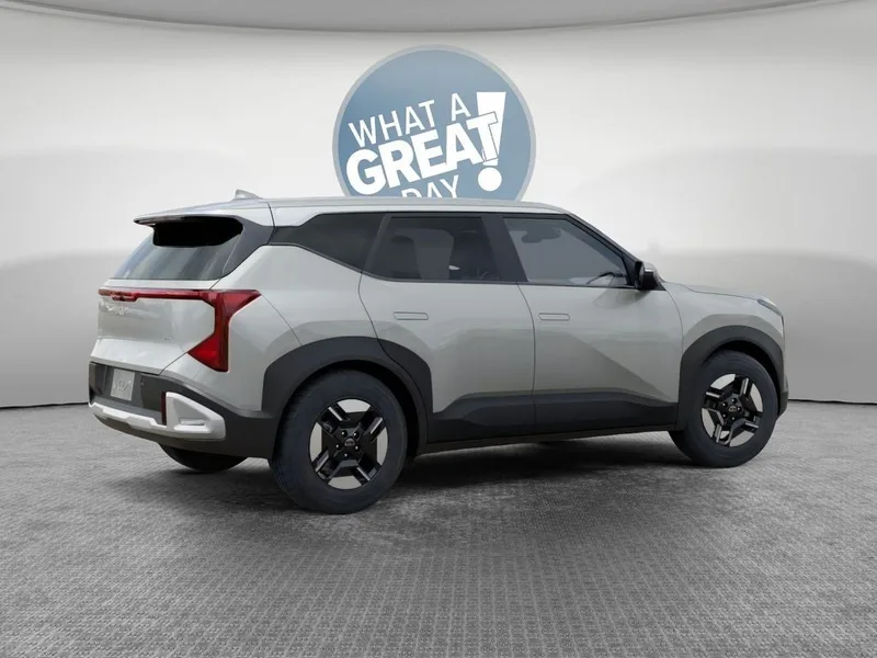 2027 Kia Seltos LX, photo 6