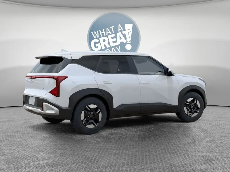 2027 Kia Seltos LX, photo 6